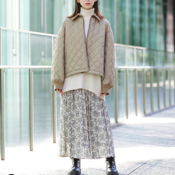 UNIQLO x CLARE WAIGHT KELLER :C Pufftech Blouson Beige Warm Padded Puffer Sz M - Picture 2 of 6